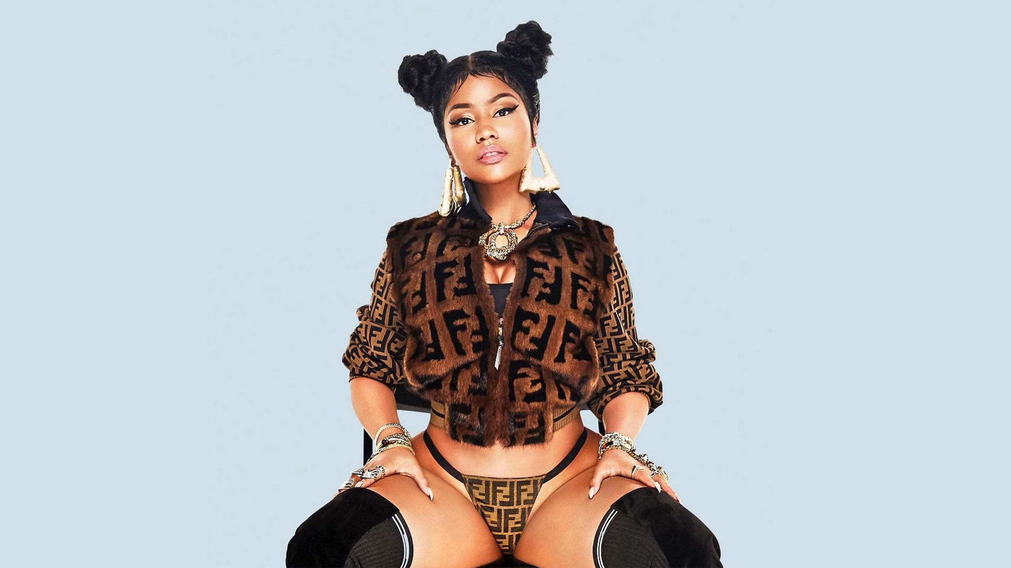 Nicki minaj deals fendi prints