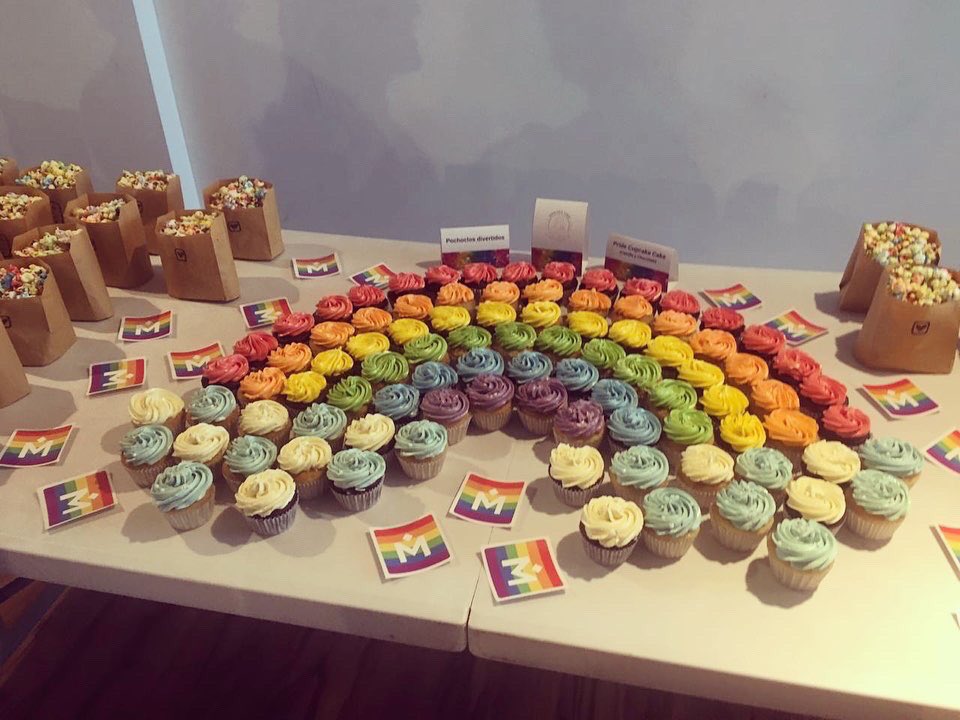 MedalliaArg's tweet photo. 🏳️‍🌈Arrancamos nuestra pride week! 🏳️‍🌈
Primero con una charla de Sergio Freue: “Mi hijo es mi hijo y punto”. 
Luego compartimos un happy hour especial todxs juntxs!
#prideweek #prideweek2019🏳️‍🌈 #pride https://t.co/fTfFZ9BuMq