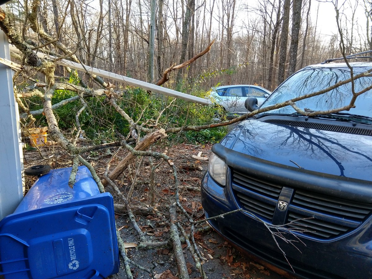 KlassenLab's tweet image. Today...didn't really go as originally planned #StillNoPower