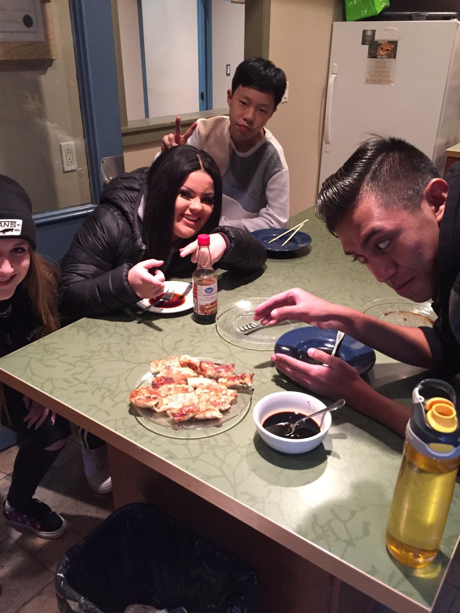 WhytecliffLearn's tweet image. Senior youth of the Whytecliff program enjoyed the experience of meeting @therealdumplingking and learning about how he started his own business. This connected youth with an energetic businessman who found success in following his passions. Great lunch to end the week 🥢🥟