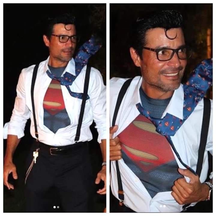 ChuchoRZ's tweet photo. Aquí está el Chayanne Superman de Halloween para...

No hay que justificar nunca al Chayanne Superman. https://t.co/3oaLchGNHJ