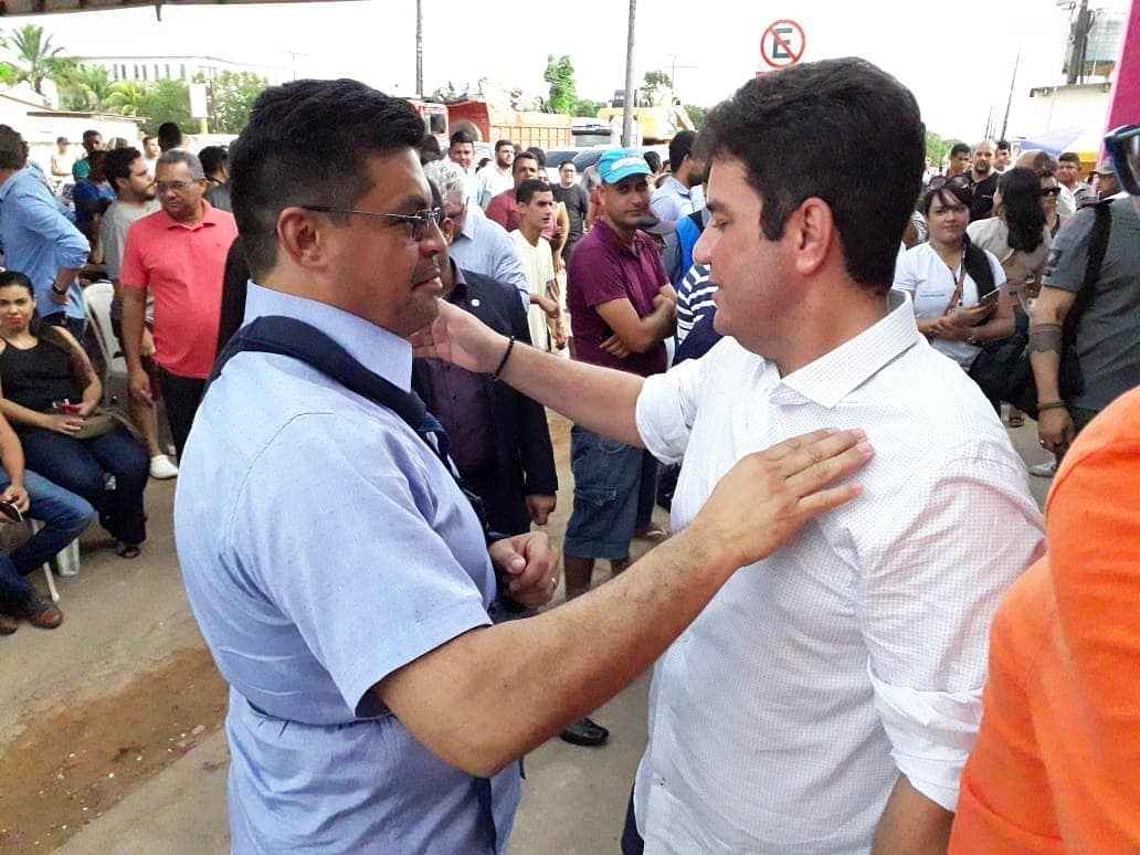 depmanuelmarcos's tweet photo. No munícipio de Sena Madureira estive participando da Cerimônia de assinatura das ordens de serviços de reforma do centro cirúrgico e ampliação do Hospital João Câncio Fernandes. #EmDefesaDoAcre https://t.co/MqcqdnUQeC