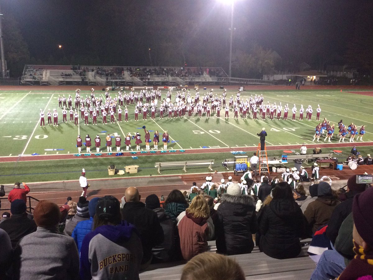 ScienceDante's tweet photo. Final halftime for #RRHS Class of 2020! 😥
@RRCSActivities #3HSFootball

@rrhsbando @RRHSBand @RockyRiverFPA @CoachWells1 @The_Marooners @FOX8FNTD @NHPreps @MJournalSports https://t.co/chtC3YExVZ