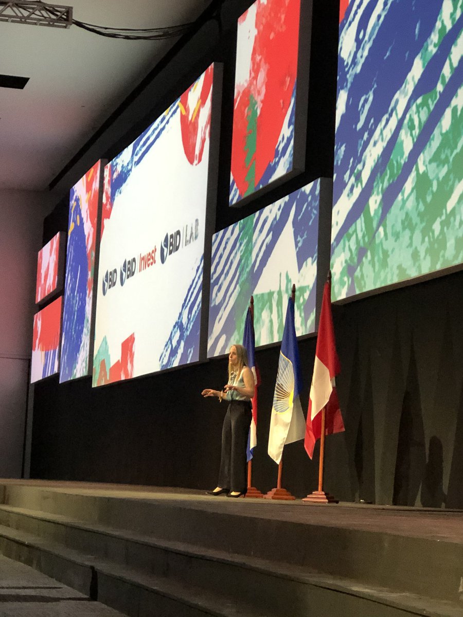 Smeldy's tweet photo. #foromic2019 cierra luego de traer las tendencias de innovación para desarrollar nuevos negocios, para fomentar la #inclusión financiera y para mejorar vidas. Para más información sobre lo que hacemos visita https://t.co/9gqG4zCcmV https://t.co/7H8XfJWOYI