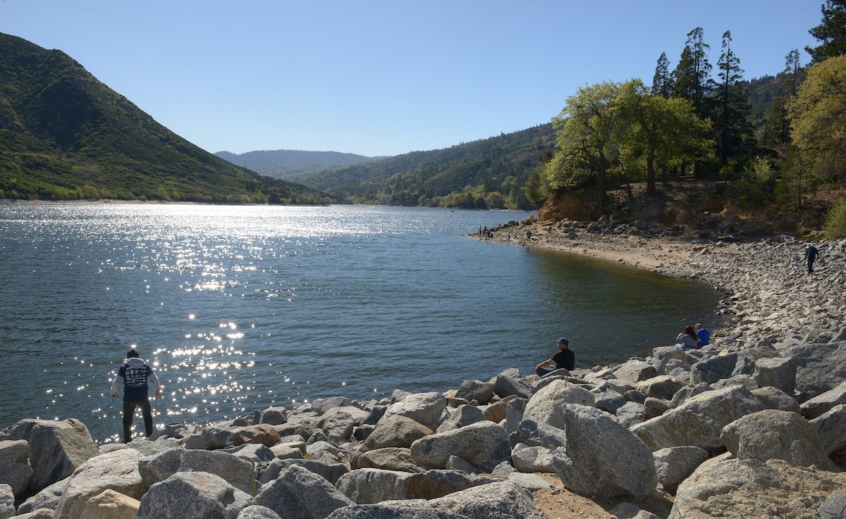 SWP reservoirs’ #algalbloom advisories are:

🔸San Luis Reservoir = caution
🔹Pyramid &amp; Castaic lakes = caution 

Algal bloom advisory was removed from Silverwood Lake in San Bernardino County. 

More here: bit.ly/2oDKDnn