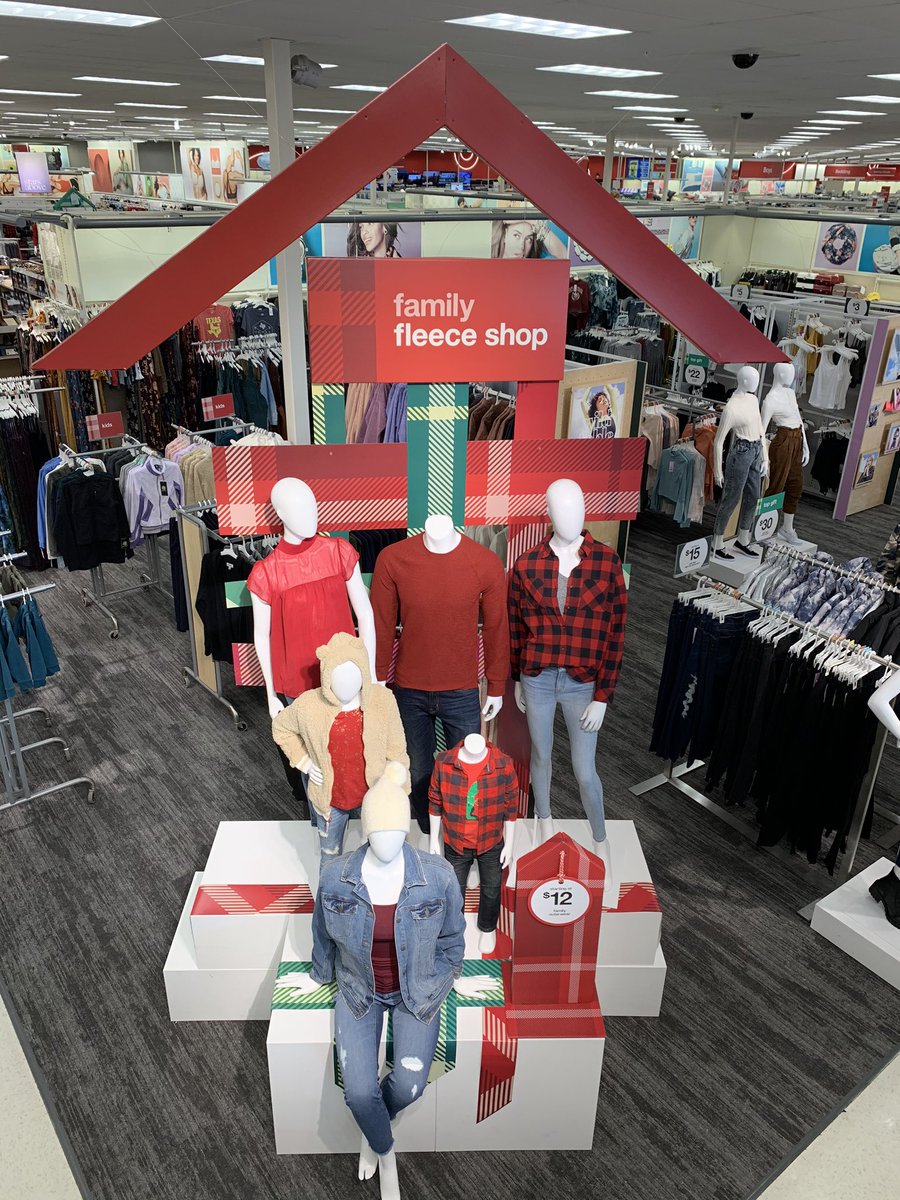 Stepping into the holiday season! 🌲☃️❄️🎯Q4 ready! <a href="/johnp_sheehan/">John Sheehan</a> @JULIANCARD0 @rachelsstory3 <a href="/Jonathan_SYoung/">Jonathan Young</a> <a href="/RobbyWRussell/">Robby</a>