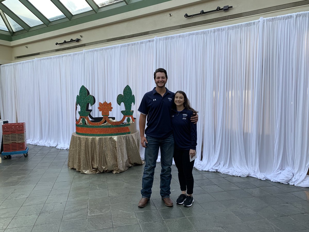 PrivateerSports's tweet photo. Student-Athletes @nicole_mmarie of @PrivateersTFXC &amp; @WaterburyMark of @Privateers_BSB speak to our Donors of Privateer Golf Classic

“Without you, our experience wouldn’t be possible” 

#NOLAsTeam⚔️ https://t.co/QJ3GnFQQeb