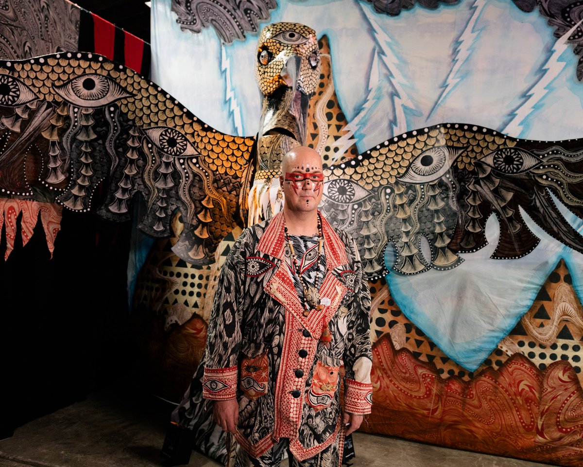 Vans's tweet image. A creepy, crawly delight. We had the best time at @HouseOfVans Chicago this weekend for our Hallowolfbat event featuring immersive art by @DennisMcNett1, and music by Doomriders, @TheHuOfficial, and @Lightning_Born.