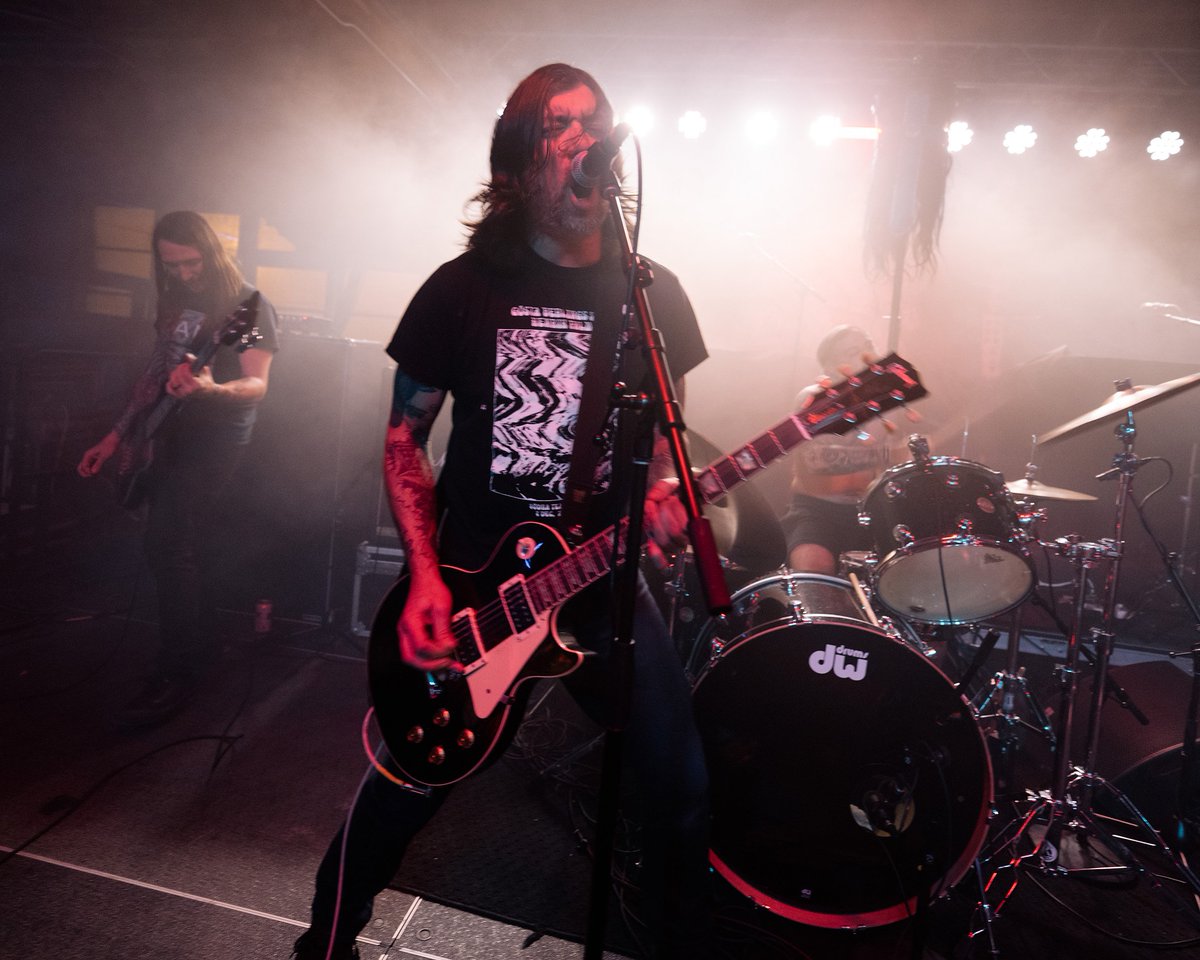 Vans's tweet image. A creepy, crawly delight. We had the best time at @HouseOfVans Chicago this weekend for our Hallowolfbat event featuring immersive art by @DennisMcNett1, and music by Doomriders, @TheHuOfficial, and @Lightning_Born.