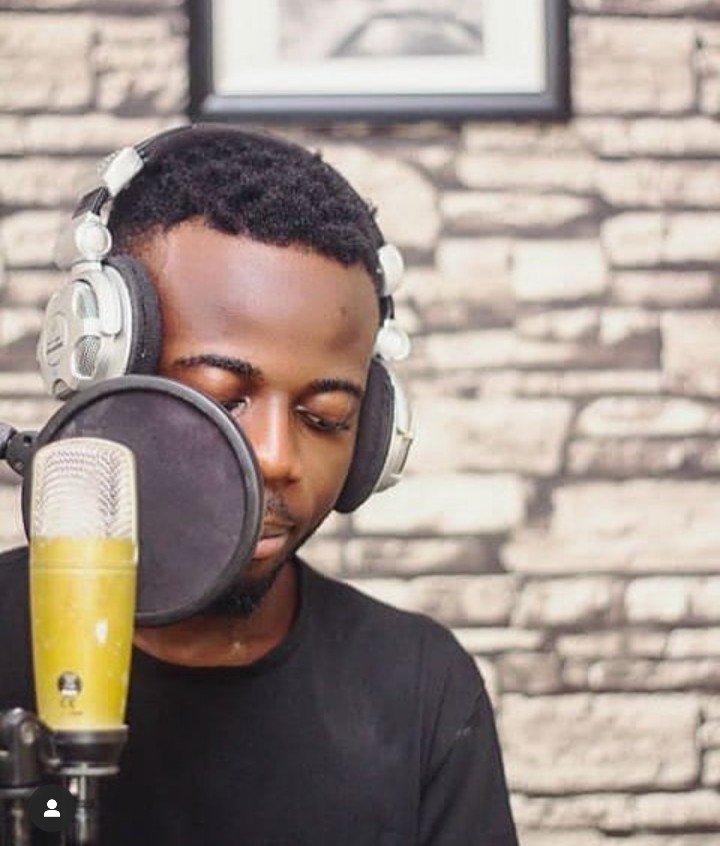 sparkho_'s tweet photo. @Superwozzy_wg To my one of my favorite artist, wish you a very happy birthday and may you spread more and more happiness get many more awards๐ฅ๐ฅ and honors in your life.2000andwozzy, real hustlaaa๐๐ #zanku #UseBoomplay #U17WorldCup #Redflags https://t.co/AaqMU85oeO
