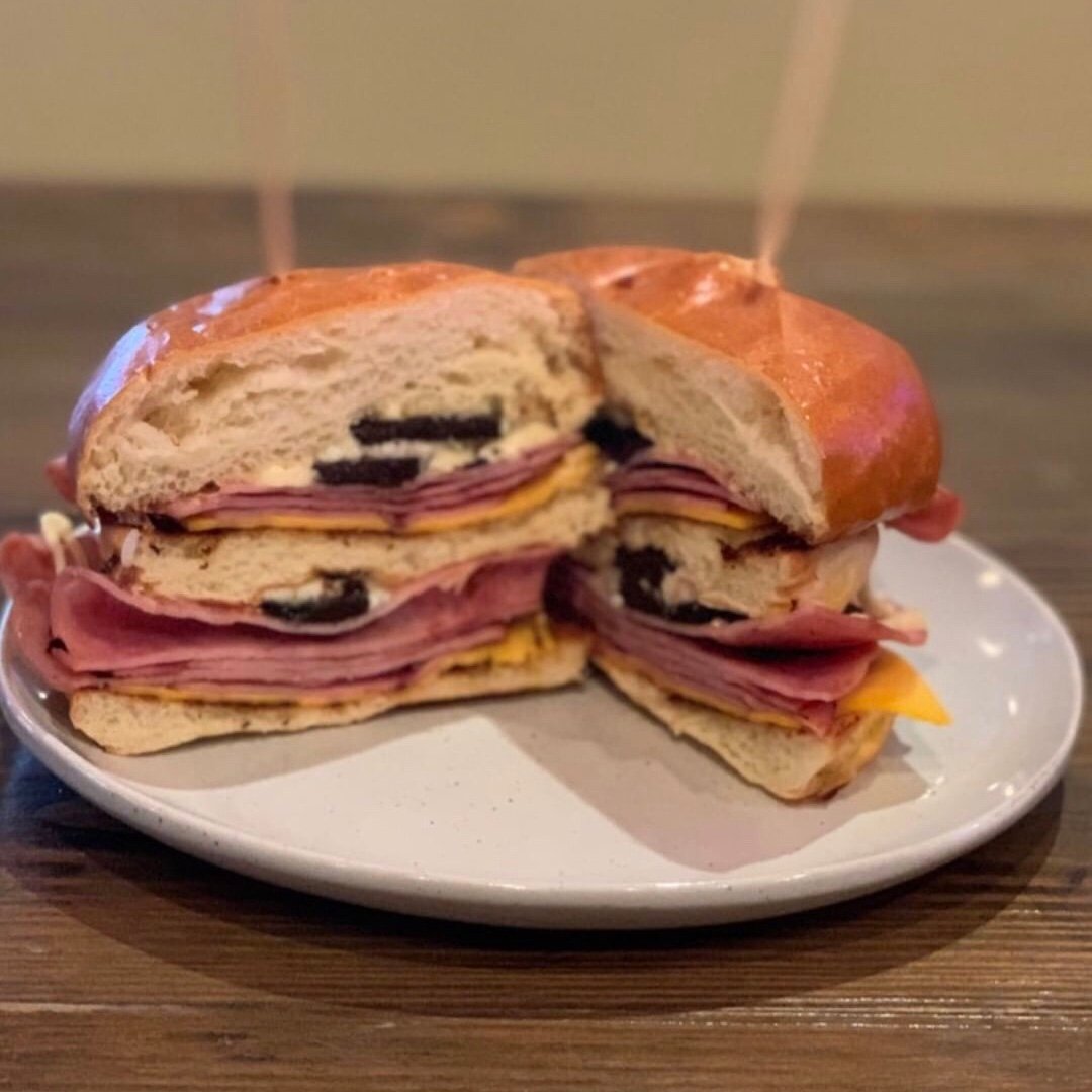 One brave soul (@bri_friedrice) made our spookiest flavor combination and made his fellow chefs try it‼️ He reports that reactions to the sandwich were mixed, but that #Kewpie added umami flavor to the salty-sweet combination of the ham, cheese, and Oreos. 😋