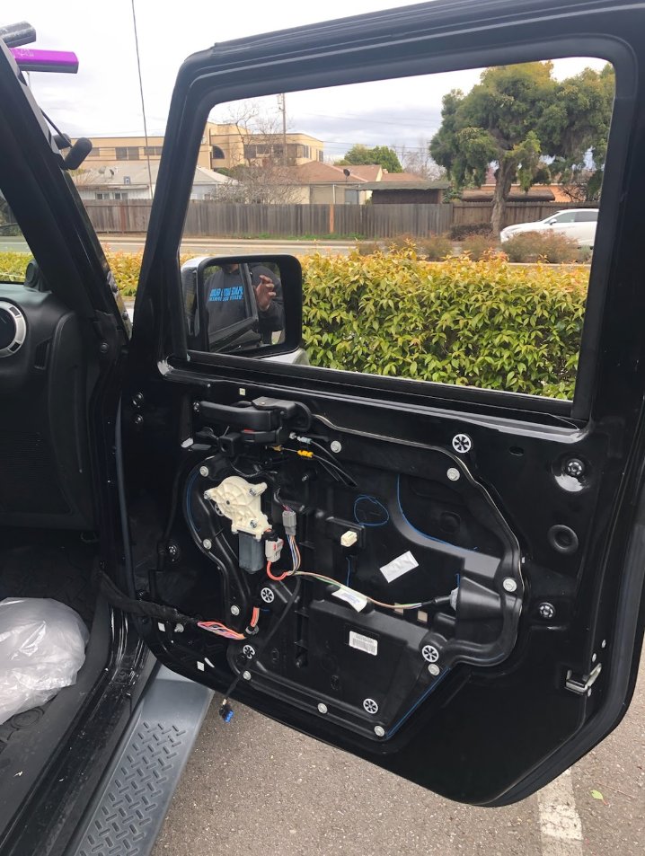 ReplAutoGlass tweet picture