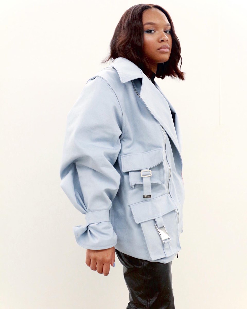 BellinaJewel's tweet photo. Here’s my second design cut and sewn by me🧵3 garments designed in one. This jacket turns into a vest with detachable sleeves and then transforms into a bag.🦋 
•
•
•
•
•
#streetweardesigner #upcomingdesigner #nydesigner https://t.co/0YKpaywm86