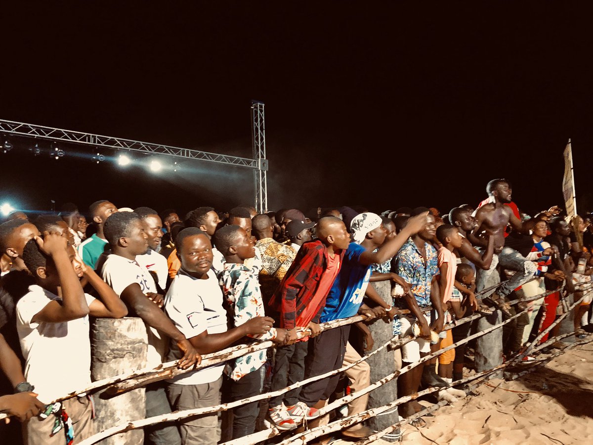 edemfestgh's tweet photo. The energy for tonight 👊🔥🏖
#Edem #Edemfest #Edemfest19 #Keta https://t.co/kKdwViMZn3