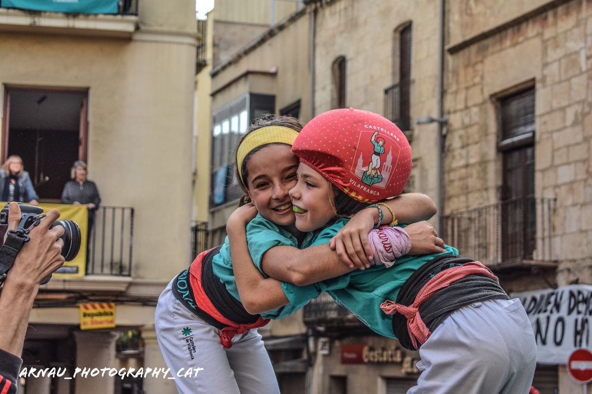 ArnauAlcalDuran's tweet photo. FOTOS (4): Diada de Tots Sants! @Verds #castellersdevilafranca #somelpeu #verds #vdeverds #castells #CastellsCatRadio #castellstv #castellsenxarxa #TotsSants #totssants2019 https://t.co/j5ghdkYglx