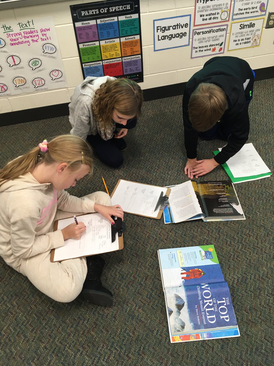 Smith5Cassidy's tweet photo. Students worked with a partner to read The Top of the World and research about Mount Everest. They are getting ready to write books about their research. @Chelsea_Tigers #WeAreChelsea https://t.co/OXjLkeAYtf