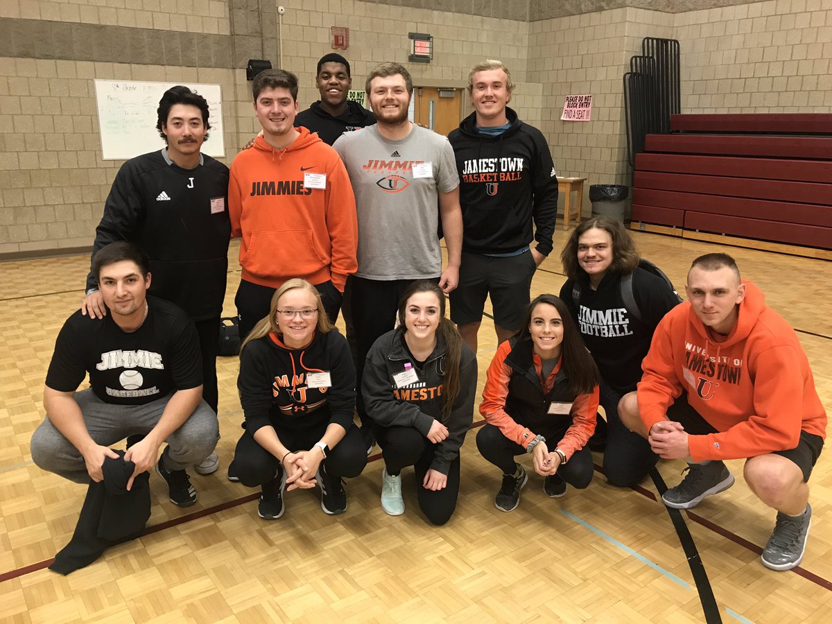 Mahoney_Cdn's tweet image. Feeling grateful for the time spent today with several of our #ujpete students at this year’s @NDSHAPE state conference. #firsttimers Great bunch of future all-stars!! @JimmieKnight