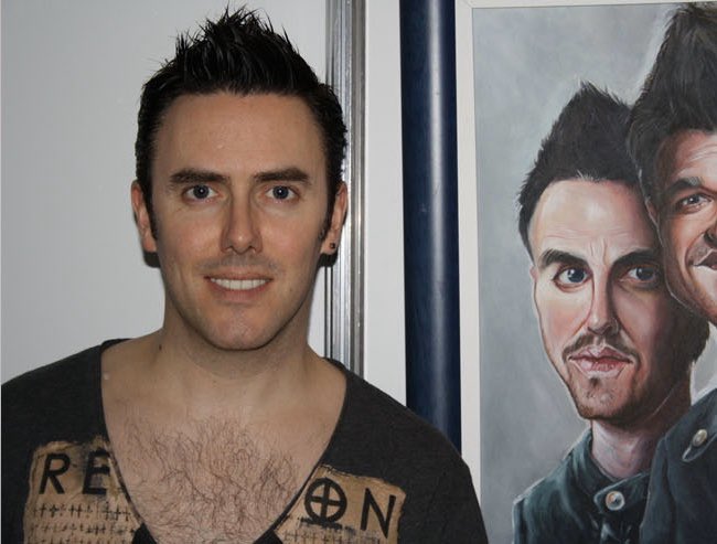 nialloloughlin's tweet image. Fantastic performance by the @thescriptofficial on tonight’s @RTELateLateShow Here they are posing with my painting I did of them #thescript #thescriptofficial #sunsetsandfullmoons #thelasttime @thescript_danny