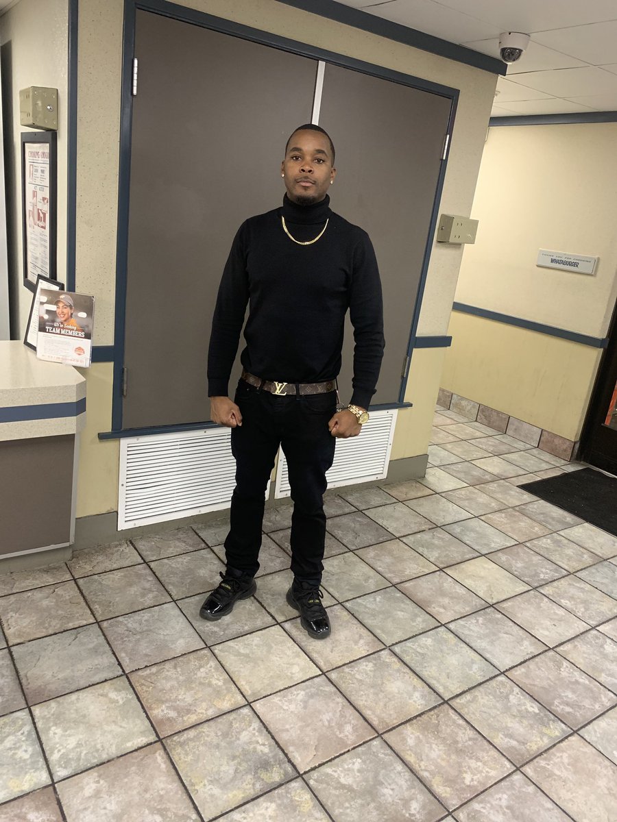 TexasMade_93's tweet photo. I go where I want I’m good, ima young CEO Suge yeh yeh!! 🥶😎 #OVHXIII #OVH13 https://t.co/qL5l6tiVCJ