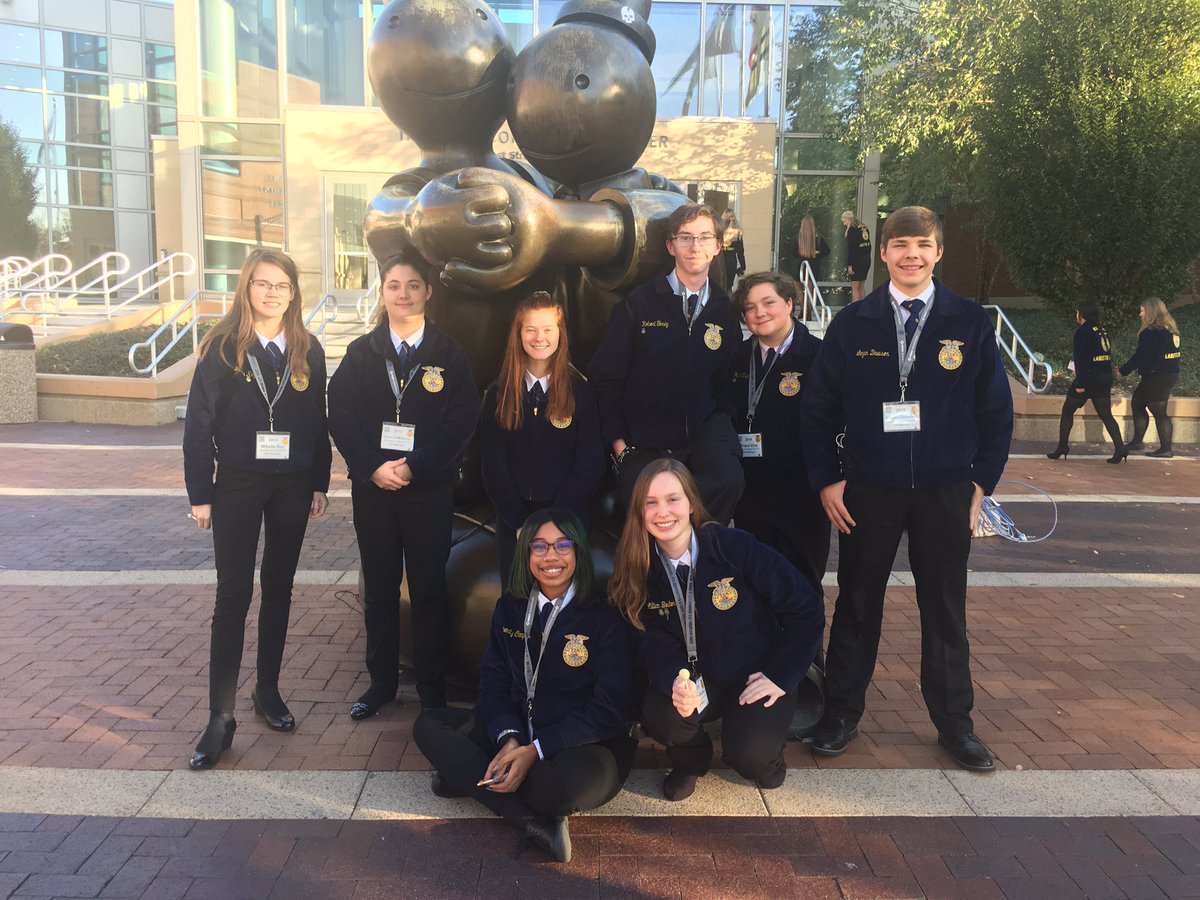 grf_ffa's tweet image. Day 2 and 3! Went to the rodeo! Made visits and went on tours! Everyone enjoyed it and had a lot of fun! #WeAreGRF