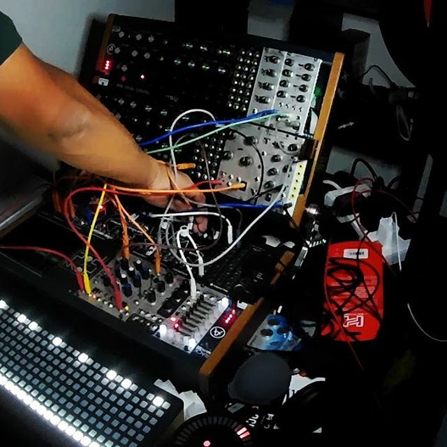no72636750's tweet photo. Yet another weekly patch from scratch video down, as always if you want to see the full patch from scratch video check out the link in my bio #eurorack #modularsynth #moogmother32 #moffenzeefmodular #varigate4plus #dreadboxmodular #madeinpolyend #polyend… https://t.co/joxykxA9M6 https://t.co/3StNirlYfZ