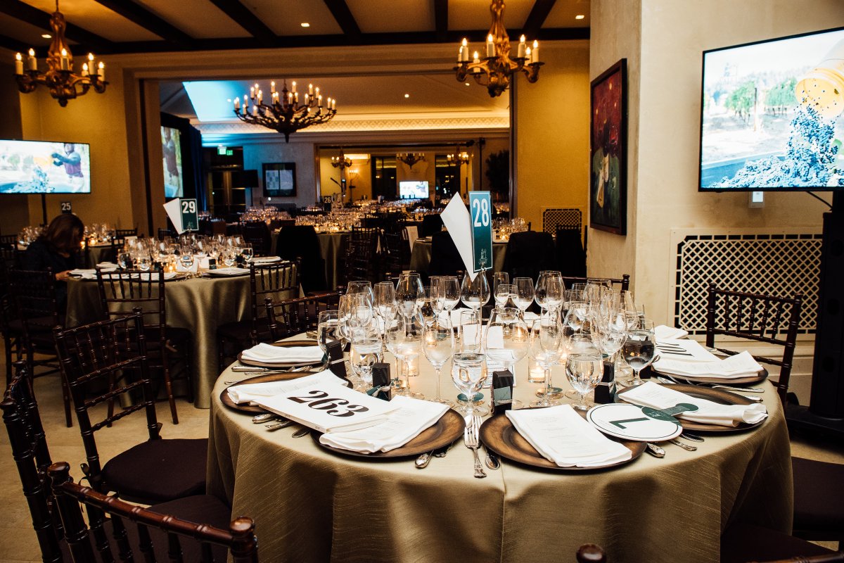 The tables are set and we're ready for our Grand Dinner &amp; Auction Gala at <a href="/SereneWine/">Domaine Serene</a>! We look forward to celebrating Oregon's best winemakers and a paying tribute to the hardworking men and women without whom our favorite wines wouldn't be possible.

📷 | <a href="/kathrynelsesser/">Kathryn Elsesser</a>