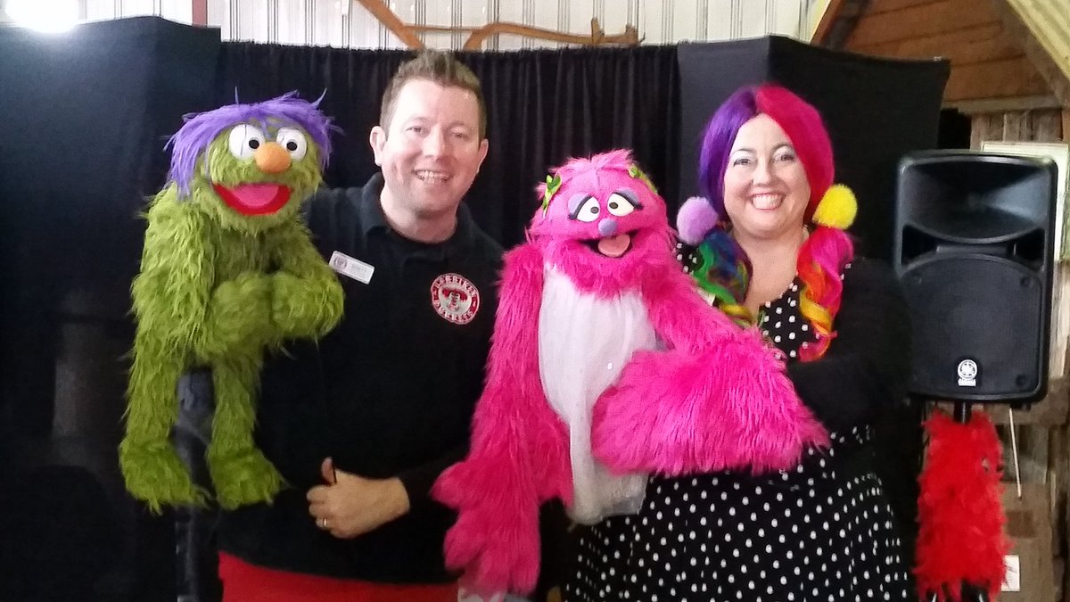 LarrikinPuppets's tweet photo. Puppet show about to start at the Goombungee Jacaranda Day event! #LarrikinPuppets #JacarandaDay #JacarandaDayGoombungee #Goombungee https://t.co/aLNxBGl4JU