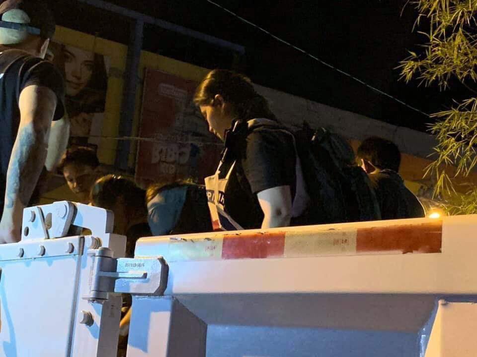PhilippineStar's tweet photo. A true Angel! 

LOOK: Actress Angel Locsin together with her fiance, Neil Arce, personally went to the Davao del Sur Red Cross Chapter to donate and volunteer in the distribution of relief goods and hygiene kits for the earthquake-hit families. https://t.co/o9X9NFBovh