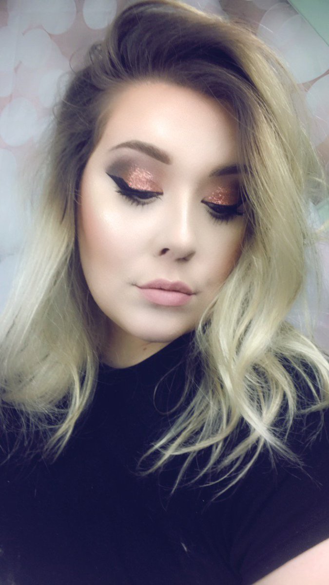 DaydreamHandB's tweet photo. Omg @tatiwestbrook this is YOUR palette and it’s AMAZING!!! 1st look I’ve created with it and I’m in LOVE 😍😍 thank you for all of your hard work and dedication!! @TatiBEAUTY  #texturednuetralsvol1 #tatibeauty #tatiwestbrook https://t.co/8K8OsGQTVc