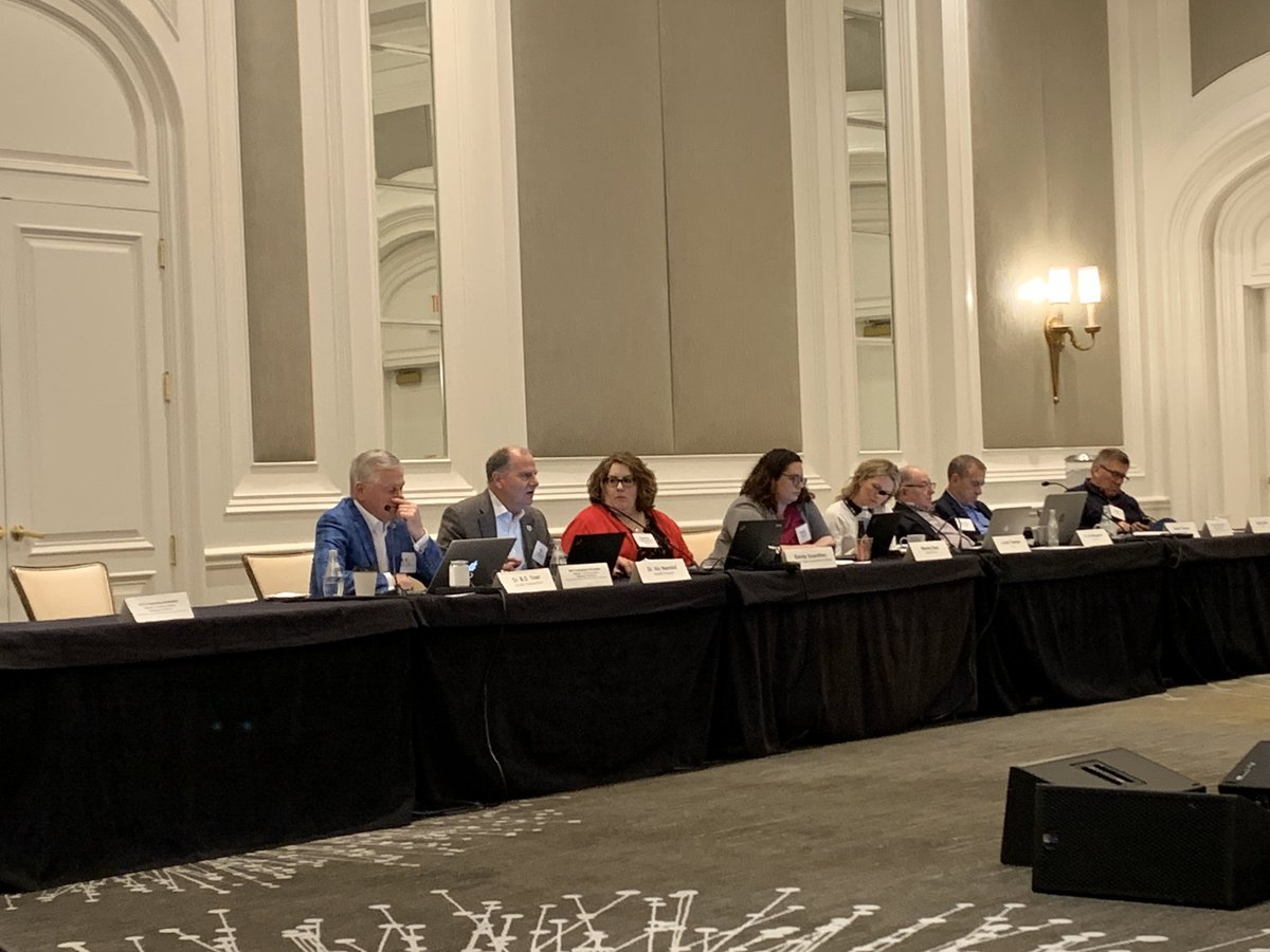 LKutcipal's tweet photo. @AAOMSAdvocacy in action at the State Advocates forum. Great turn out!
@aaoms https://t.co/yqiyp3BGvg