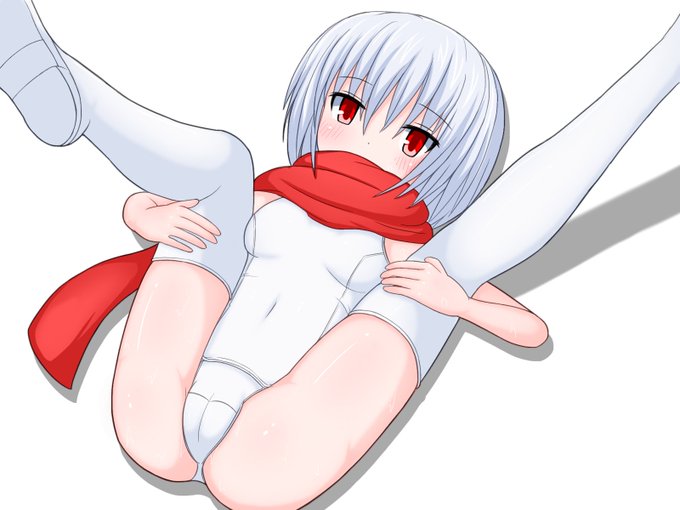 絵249号「白スクさん」
ニンジャ式ストレッチ。実際健全。

今日で絵を描き始めて1年8ヶ月。最近思考がピンク色に染まってるのでえっち絵頻度が上がりそうな予感がするのです。
記録用の絵でお股を強調する絵が描きたかったのがその証拠なのです。 