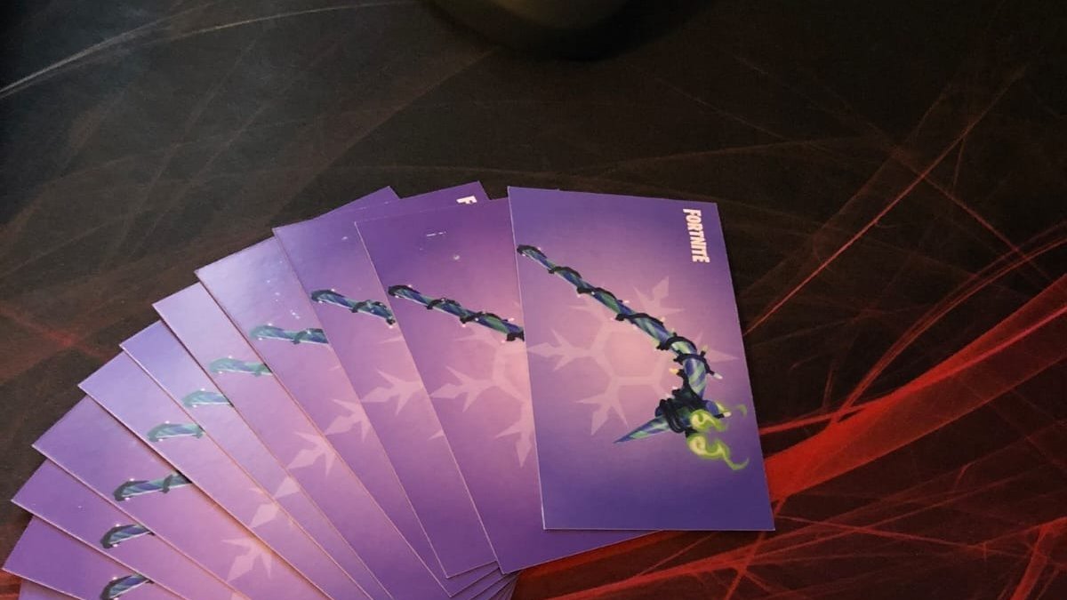 SlayzyyG's tweet photo. Im giving away this all Codes when i have 100 followers!

just 
+ follow
+ retweet
+ notifications on with proof

lets make me to the 100 followers

#fortnite #Fortnite  #mintyaxe #pickaxeminty #MintyPickaxeCode #fortnitebr #fortnitebattleroyale #codes #spraycodes https://t.co/WpBB741w5W