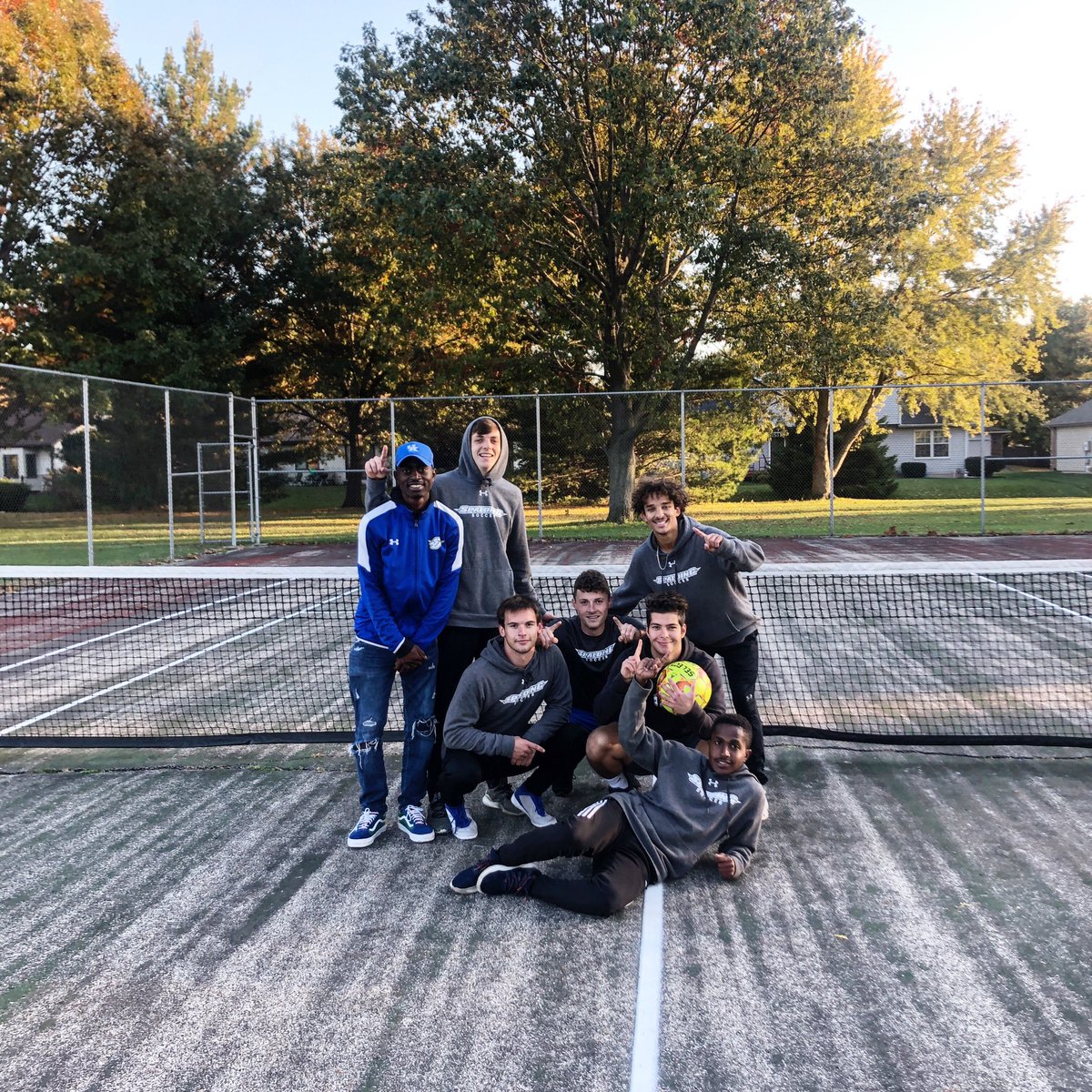 SpaldingMSOC's tweet image. It’s a true underdog story! 

Gray Team win’s today’s Soccer ⚽️ Tennis 🎾 Championship 🏆 in Coach Jilani’s debut on the sidelines. #SUMS #ontheroad #soccertennis
