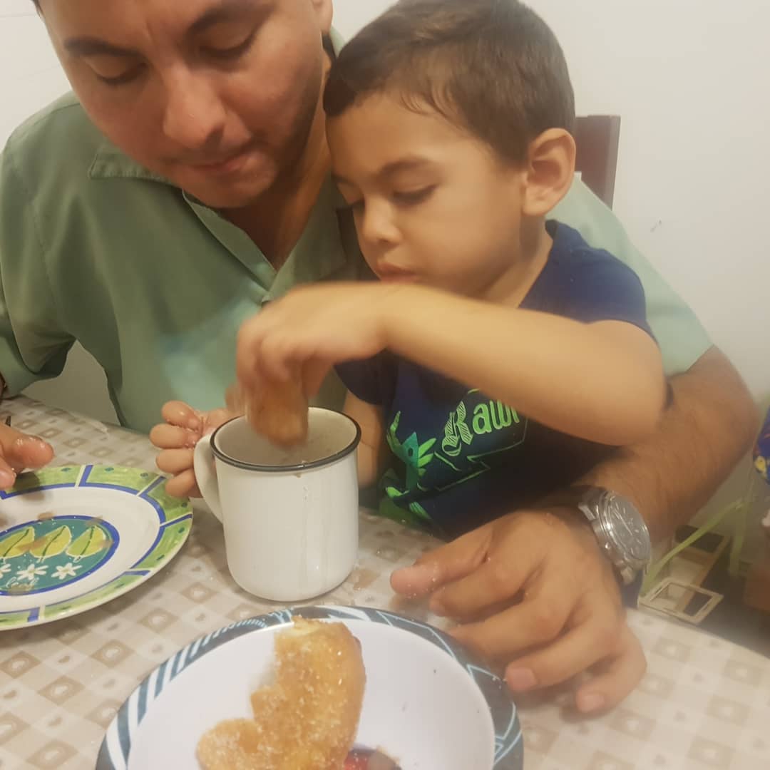 AleParedes2114's tweet photo. Hot cocoa &amp; pan de muerto! Time spent with family is worth every second. #DiaDeMuertos https://t.co/8ThYEugBP4