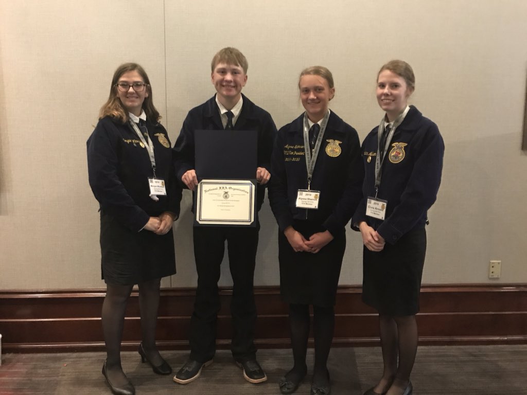 spring_hill_ffa's tweet photo. A little late but the Spring Hill FFA has a great day at results. Our Poultry team got 9th place (Gold Division) and will get to attend IPPE in Atlanta, GA in January! Morgan Winebold was 14th and received a scholarship! https://t.co/xEAZ0ouJXr