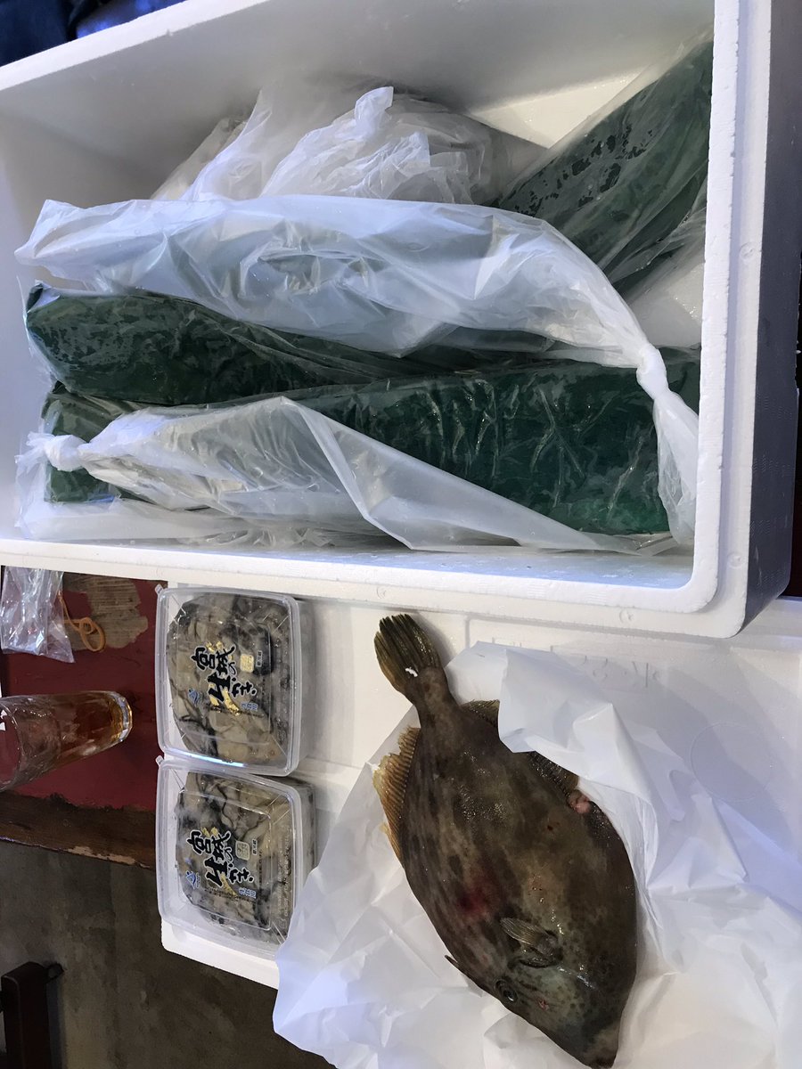 三浦康嗣 本日の神田手と花での魚会 真鯛 サワラ 鰤 カワハギ 牡蠣 生食用 アサリ になります 料理というかほとんど刺身ないし生食がいいかもですね とりあえずイケてる煮切り醤油つくります 三浦康嗣 本日の神田手と花での魚会 真鯛 サワラ 鰤 カワハギ 牡蠣 生食用 アサリ になります 料理というかほとんど刺身ないし生食がいいかもですね とりあえずイケてる煮切り醤油つくります
