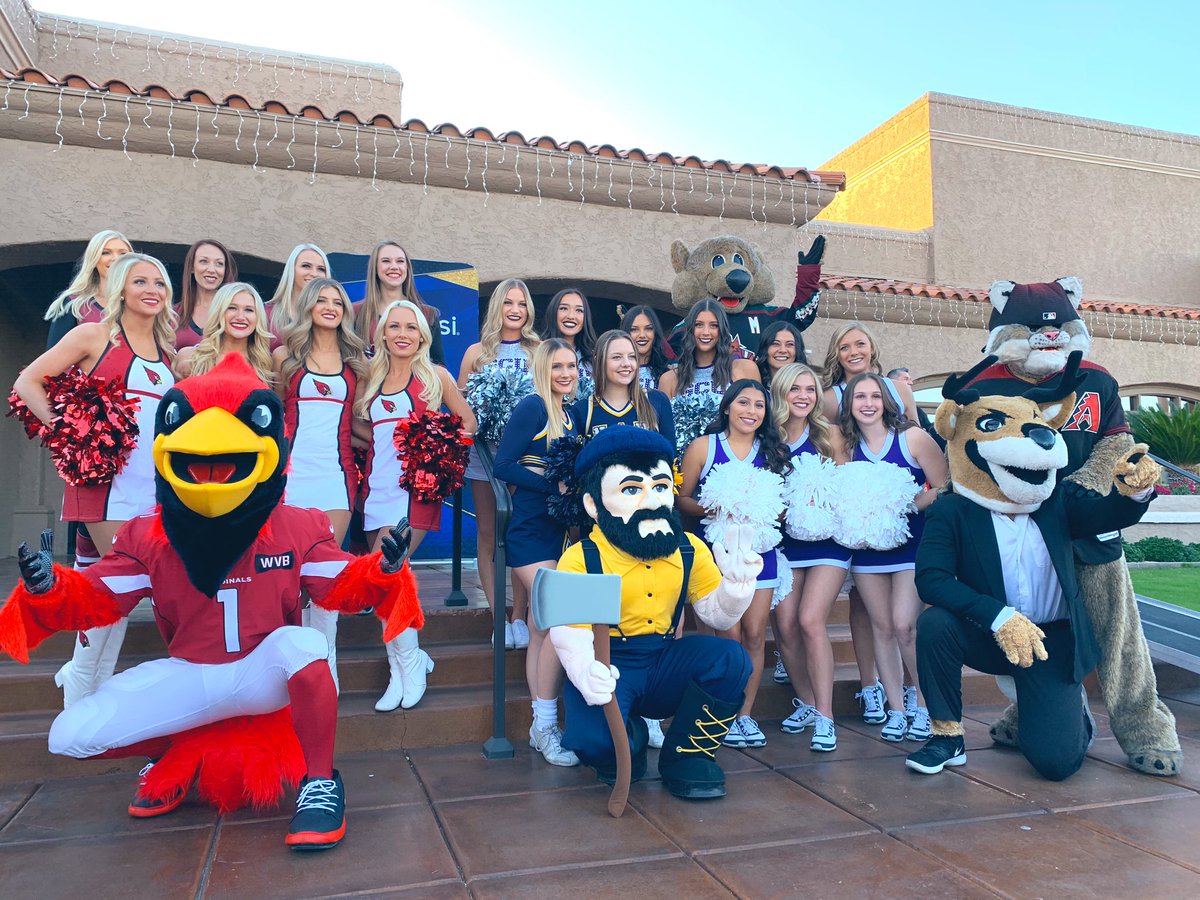 Representing GCU at the 2019 Arizona Sports Hall of Fame induction ceremony with some friends!