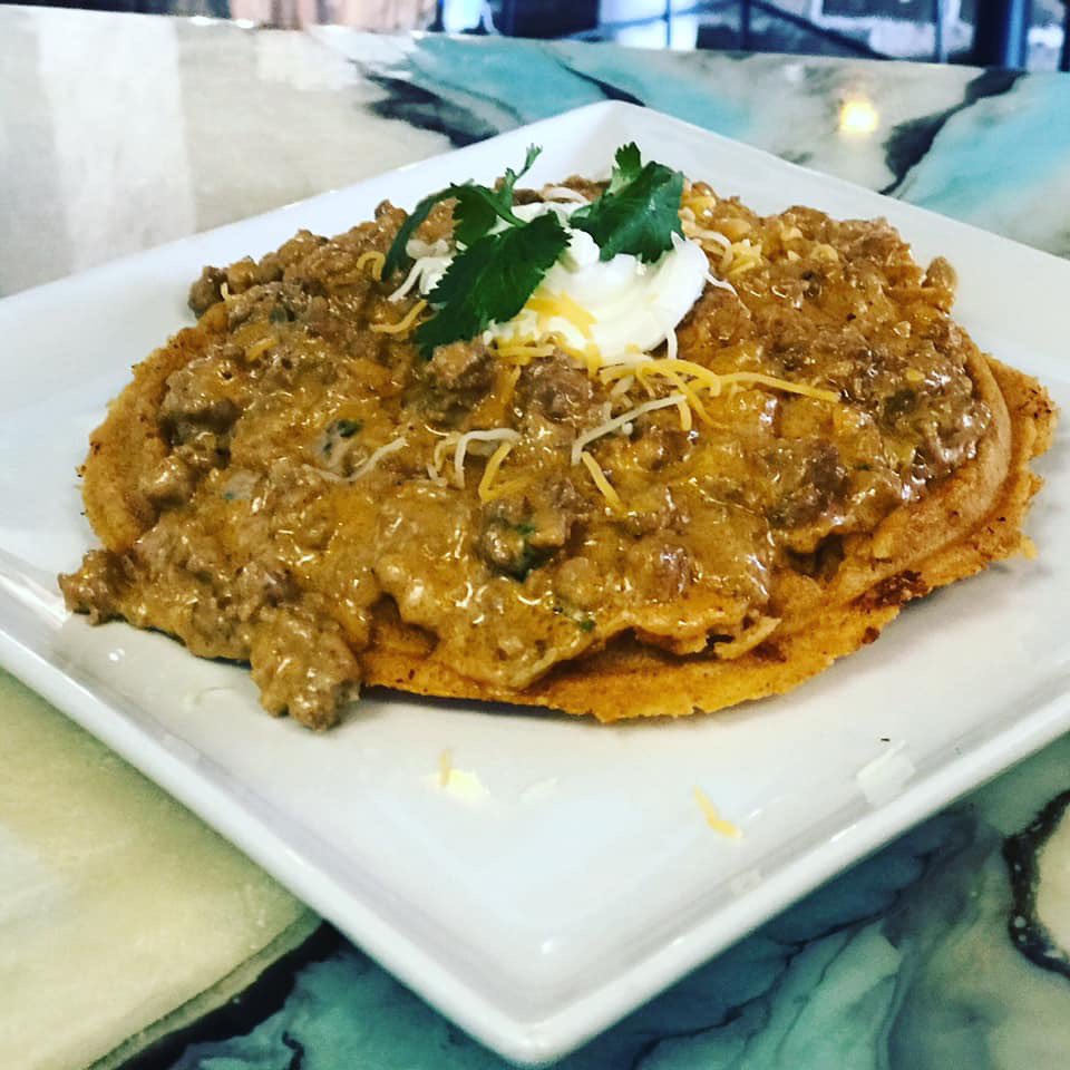 CafeNectar's tweet image. #CornMasa #GroundBeef #TacoWaffle #GlutenFree #Cilantro #SourCream #Waffle