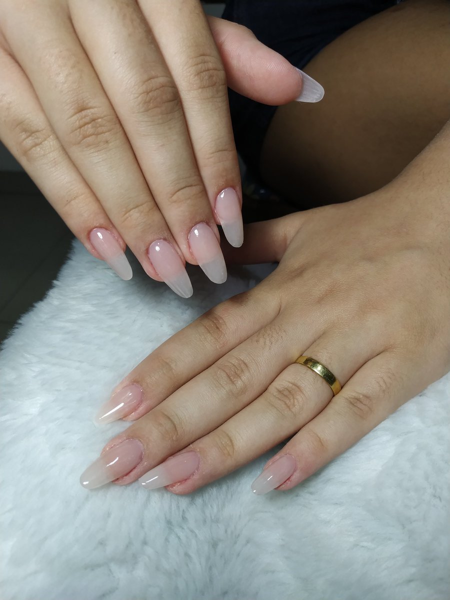 crvg_gab's tweet photo. custa R$0,00 dar rt no trabalho da amiga mesmo com o Twitter tirando toda a qualidade da ft 🤤🥰 https://t.co/YfFWnXAjrE