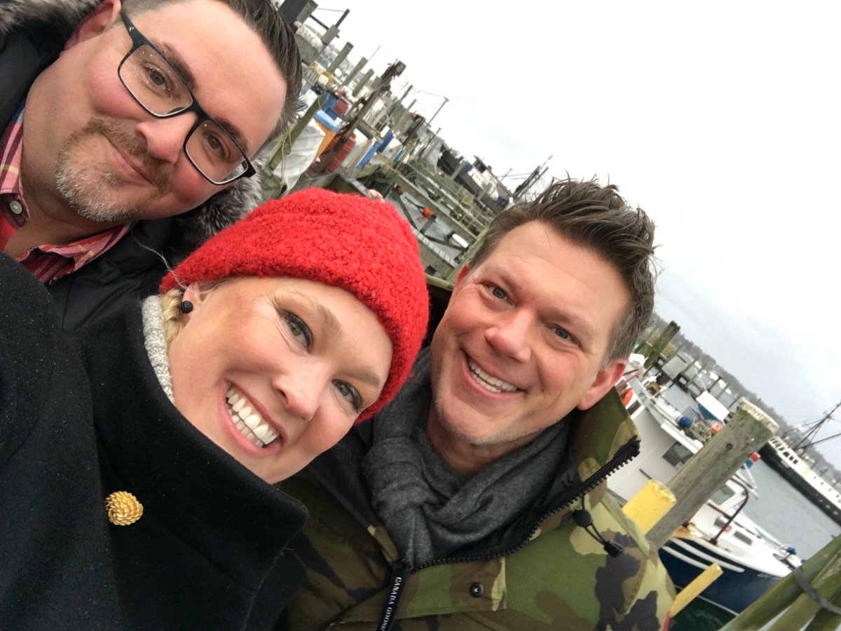RedFinCrudo's tweet photo. Super excited to share we will be on The Great Food Truck Race Dec 18 at 10 pm and again Dec 22 at 3 pm!  #food #newport #rhodeisland https://t.co/YFMqjTXGdN