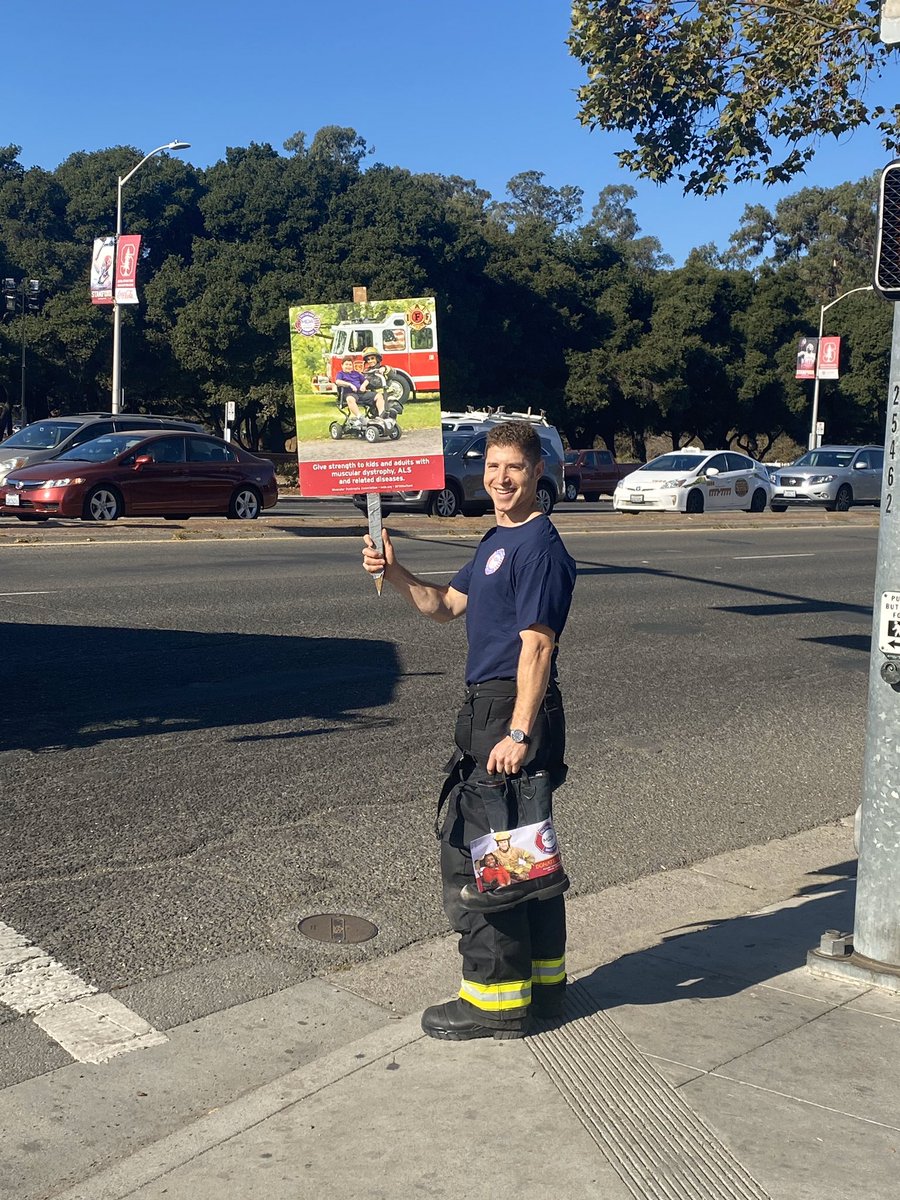 PaloAltoFire's tweet photo. Palo Alto Firefighters Filled the Boot for the MDA and raised $5320. Serving with compassion and pride. Thanks to everyone that showed support! #mda_norcal https://t.co/RthMAkO19t