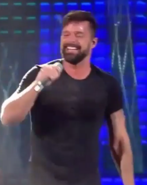 badessamaria's tweet photo. @ricky_martin https://t.co/vsjTIx2Lry