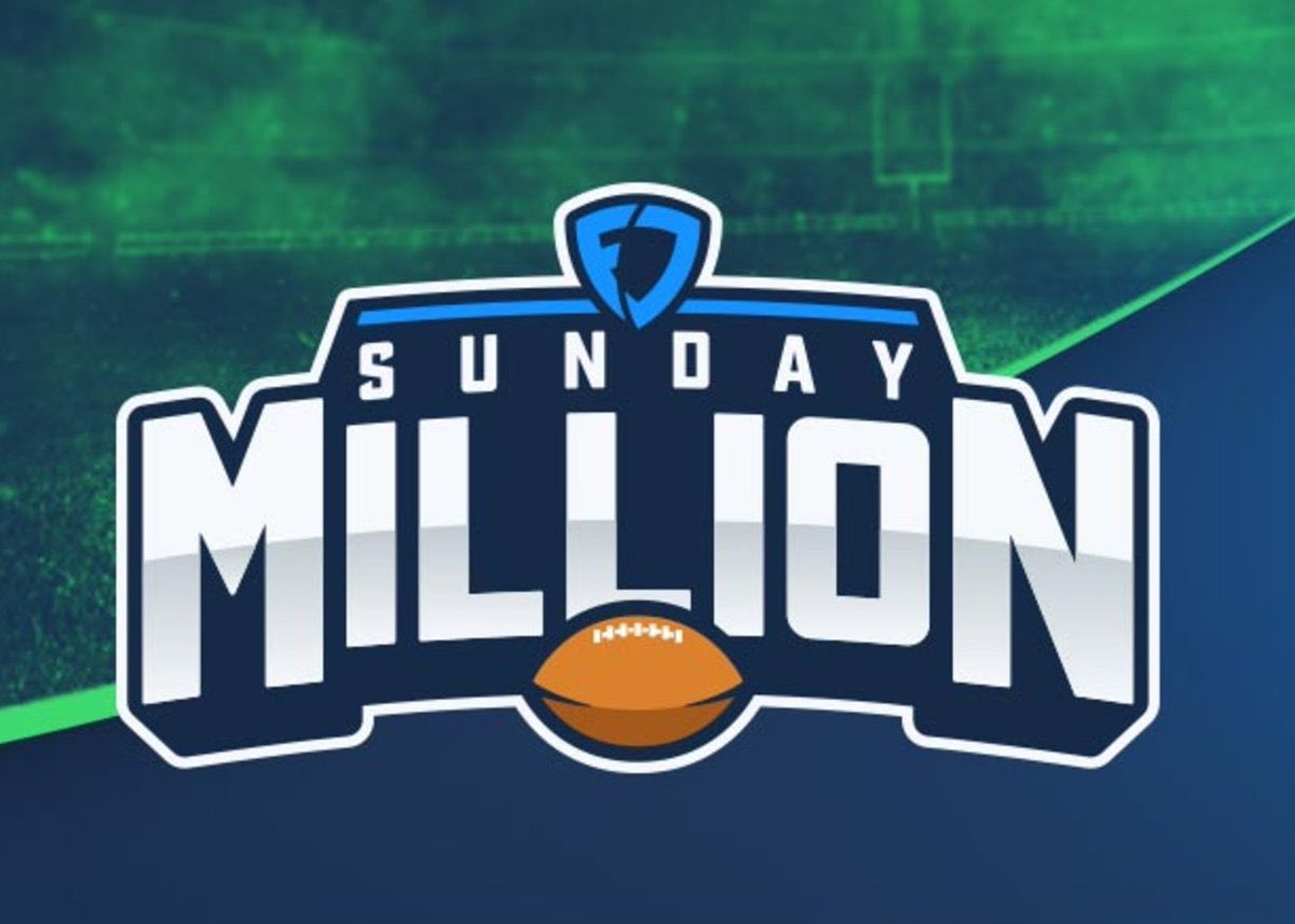 Chaosxsilencer's tweet image. Giving everyone who RT’s this $50 if I win and one lucky RT’r gets $100 cash 💵 after the tournament ends!

Follow @FanDuel to enter!
bit.ly/2NuRLLf