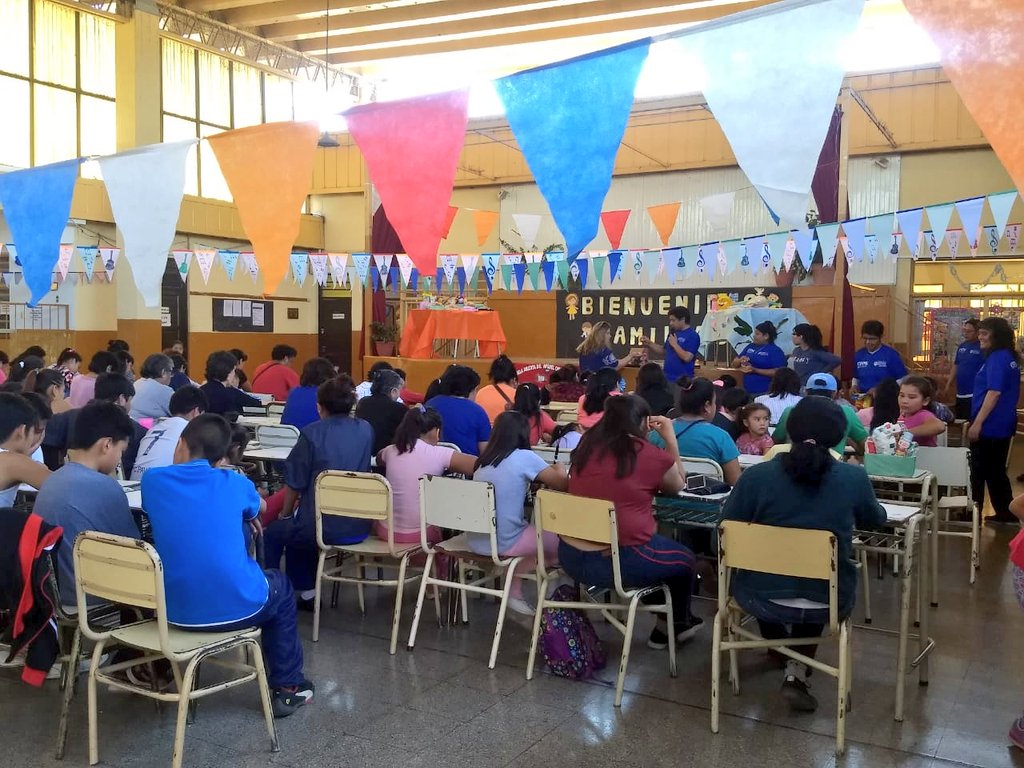 VirginiaGallo69's tweet photo. #EscuelasPAS
#AlimentosSaludables 
#ActividadesRecreativas
#UnaAyudaParaLaFamiliaSalteña
@Marta_Quipildor
@sakurarojas15 
@fguillesaavedra 
@cinthialuciana 
@rubem_dario29 
@patriciapinasco 
@sebasosa29 
@AChoque09 https://t.co/LYGRFbVp69