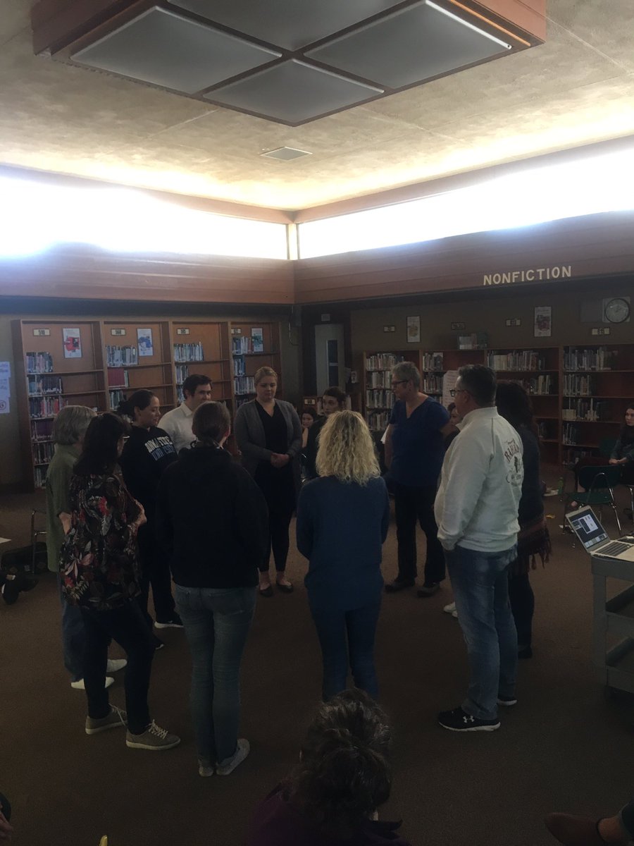 _WithREP's tweet photo. Building community✔️Developing collective capacity to respond to student behavior by teaching lagging skills and restoring relationships✔️ Prioritizing their new Restorative Justice Center to best serve ALL students ✔️Great day with Pomolita Middle School educators!@TheCLS_Team https://t.co/AFzuuyv4Na