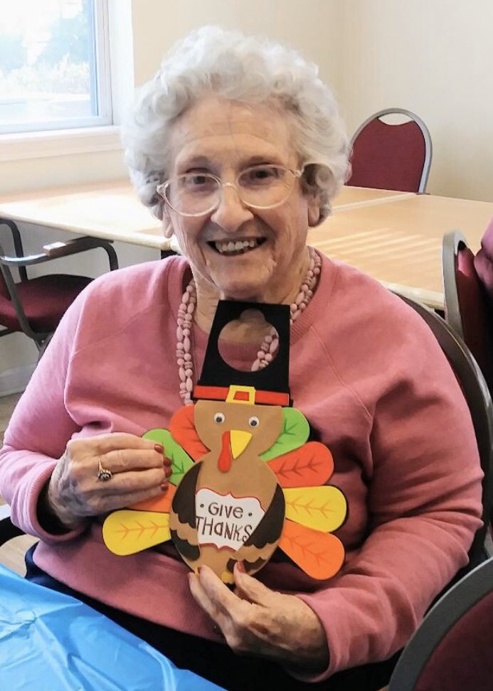 FranciscanHCC's tweet photo. What a “warm” way to spend a chilly day @FranciscanHCC...making Thanksgiving door hangers! 🦃 We 🧡 our Fran Family! #FranFamily #FridayFun #TrilogyLiving https://t.co/z1kb7ClvfK