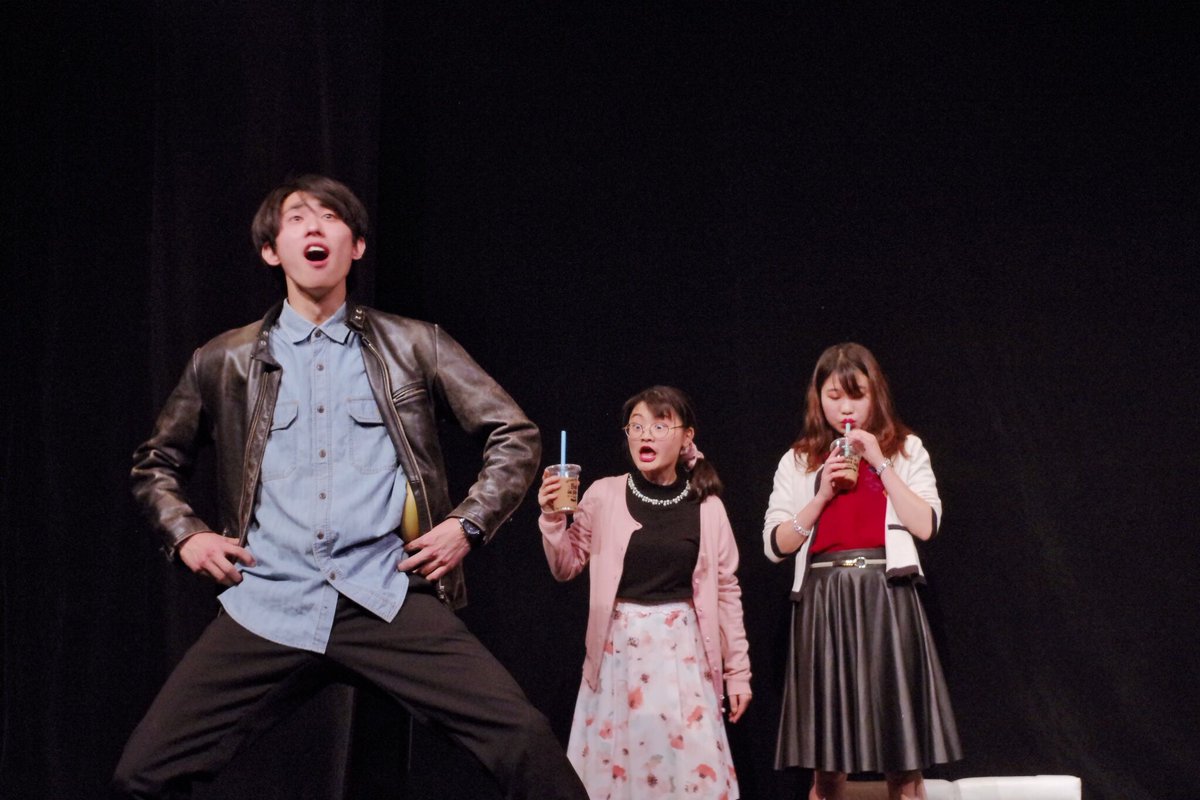 クイーンが最後にほくそ笑む A Twitter 本日14 30から クイーンが最後にほくそ笑む 早稲田小劇場どらま館にて上演いたします 上演時間は約30分となります 混雑が予想されますのでお早めにお越しください 座組一同お待ちしております 撮影 渡辺大成様