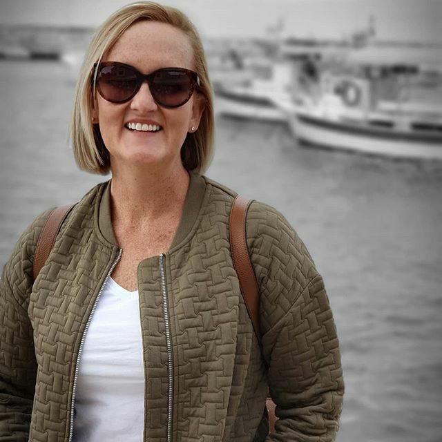 chaseTHEdonkey's tweet photo. Keeping warm with my #FoundItonAmazon khaki jacket as the days get cooler. (on the blog next week) #ad 📍#chasingthedonkey in #fažana #istria https://t.co/VGCxXauYRA https://t.co/EvJohCPRsK