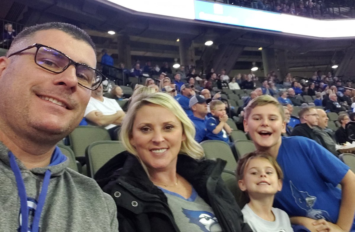 RealtrTiffany's tweet photo. #Gojays https://t.co/kniwAygu7m