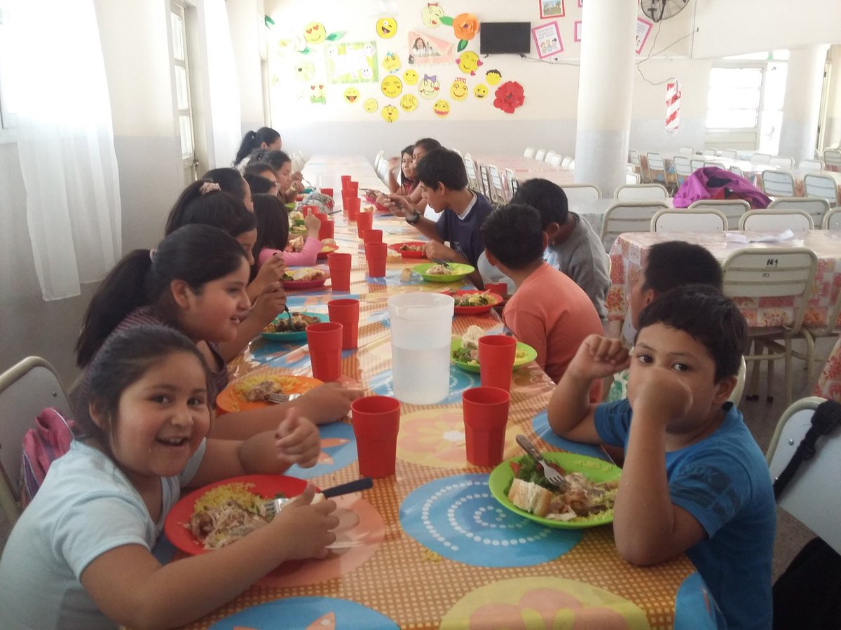 giseraven's tweet photo. Plan Alimentario Salteño en la escuela Albarracin #EscuelasPAS
@fguillesaavedra @patriciapinasco @rubem_dario29 @artydance23 https://t.co/cTw6agDx99 https://t.co/Zx93qhCPsG